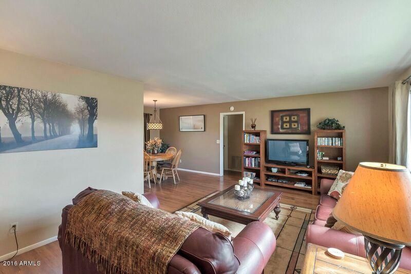 930 E Manhatton Dr, Tempe, AZ 85282