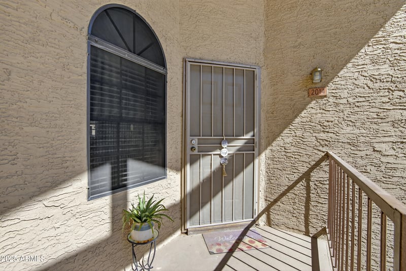 930 Mesa Dr #2014, Mesa, AZ 85201