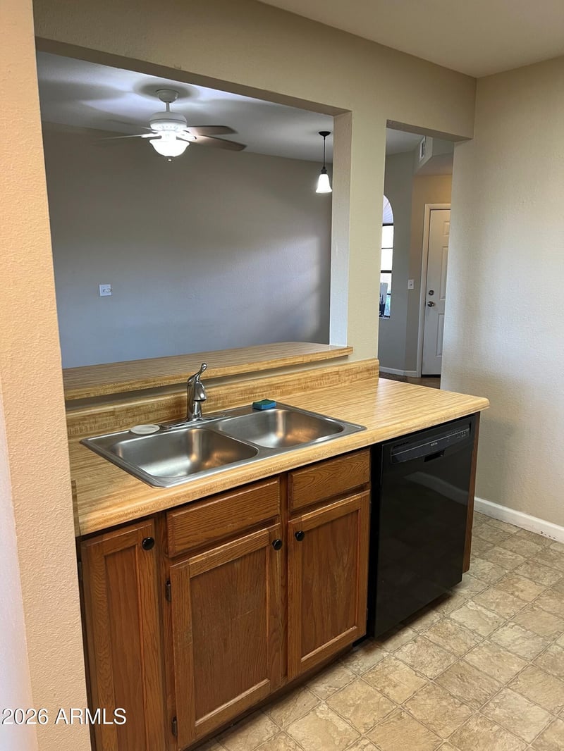 930 Mesa Dr #1006, Mesa, AZ 85201