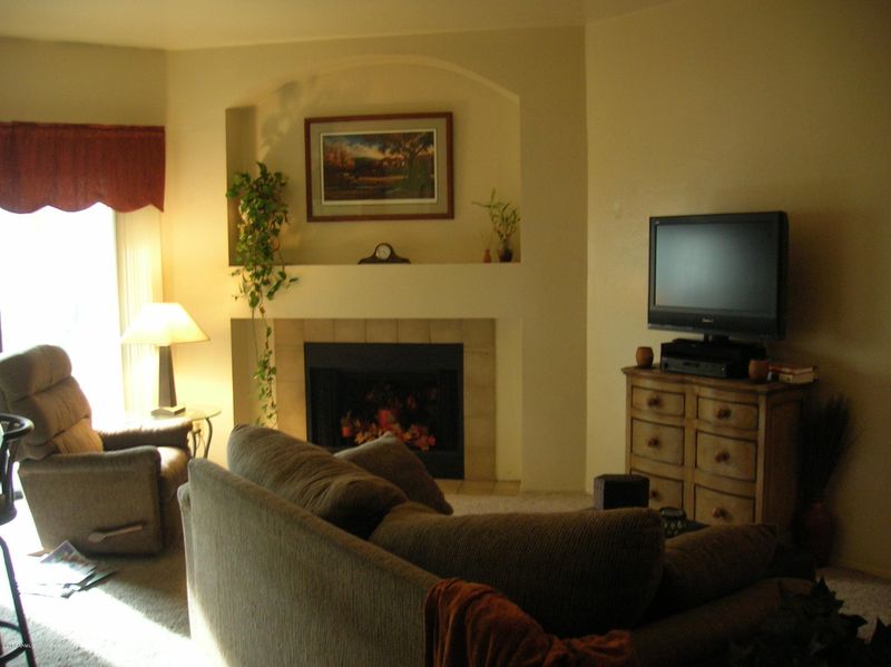 930 N Mesa Dr #1102, Mesa, AZ 85201