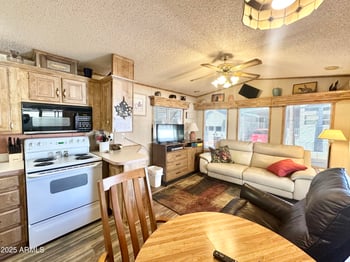 930 Nickel Dr, Apache Junction, AZ 85119