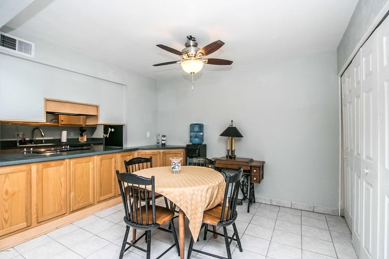 930 S Dobson Rd #74, Mesa, AZ 85202
