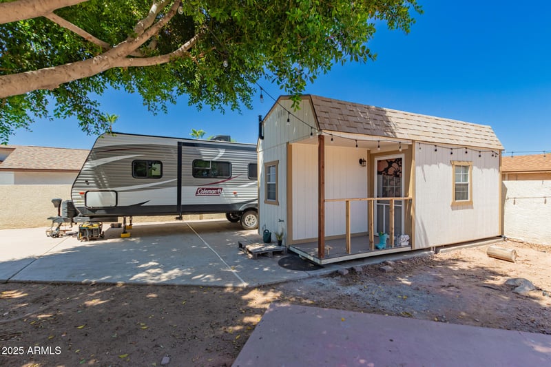 930 Sandal Cir, Mesa, AZ 85205