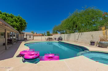 930 Sandal Cir, Mesa, AZ 85205
