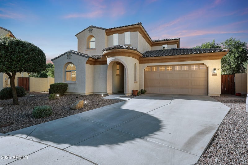 9300 Wood Dr, Peoria, AZ 85381