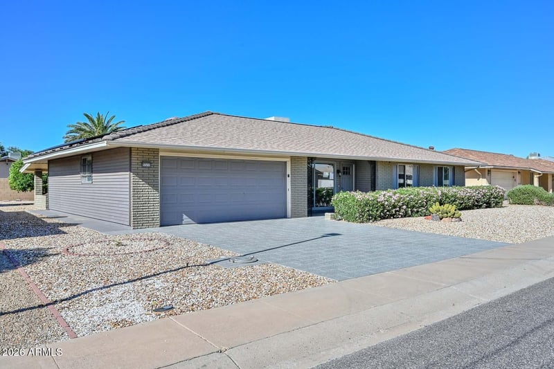 9301 W Glen Oaks Cir N, Sun City, AZ 85351