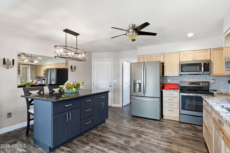 9301 W Wild Horse Ct, Sun City, AZ 85373