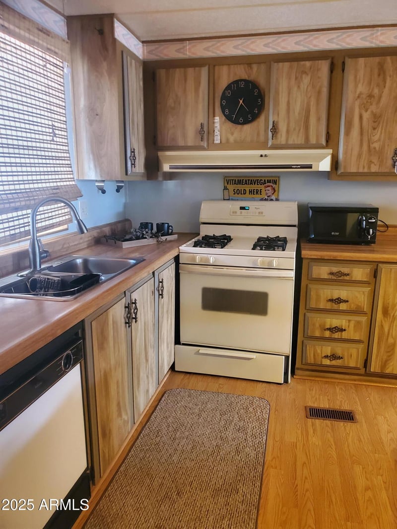 9302 Broadway Rd #12, Mesa, AZ 85208