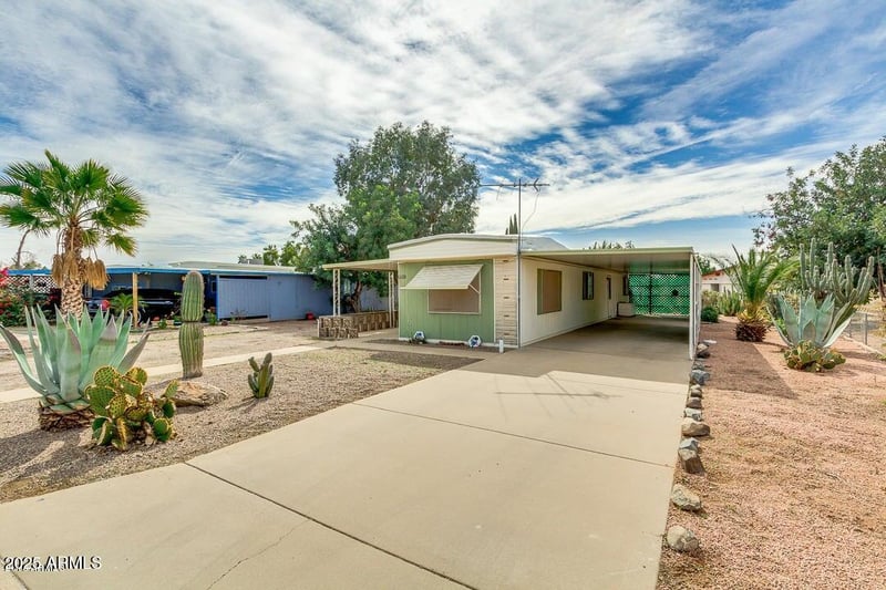 9303 Edgewood Ave, Mesa, AZ 85208