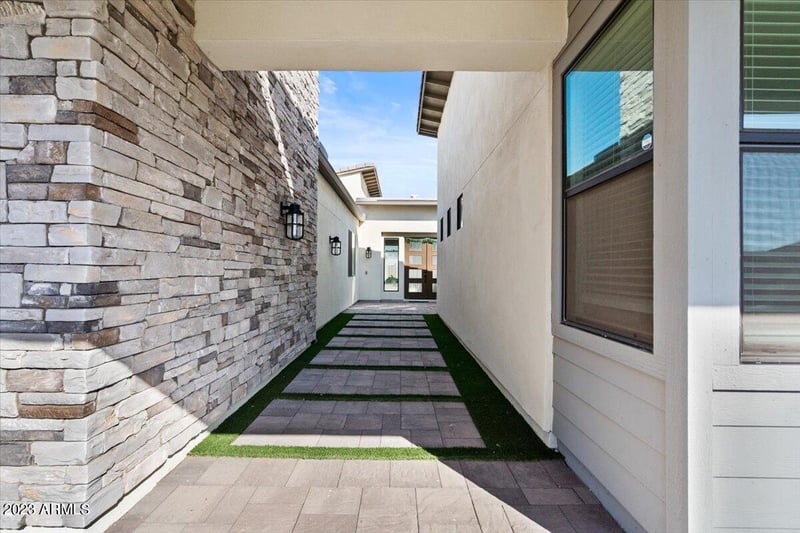 9307 S 13th Way, Phoenix, AZ 85042