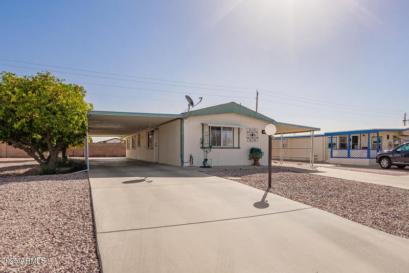 931 91st Pl, Mesa, AZ 85208