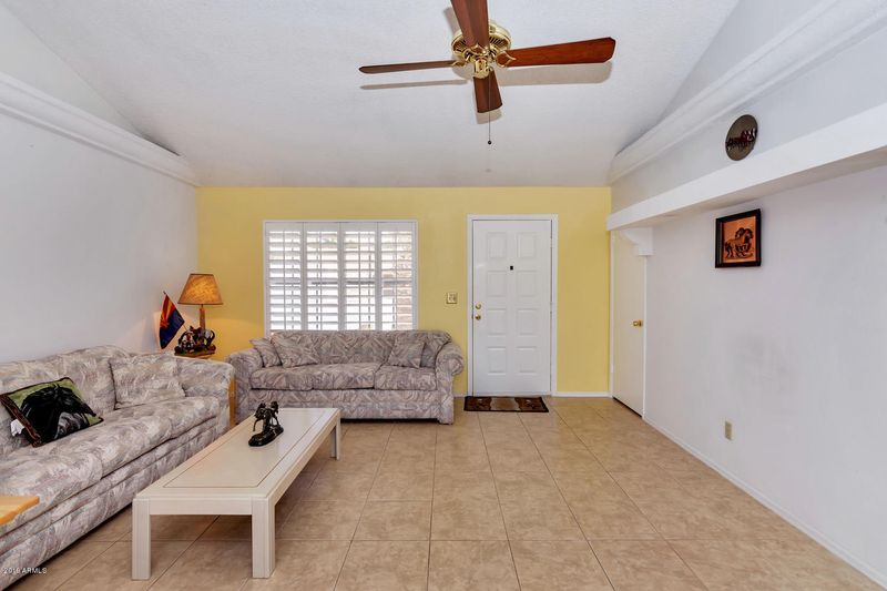 931 E Tonto Ln, Phoenix, AZ 85024