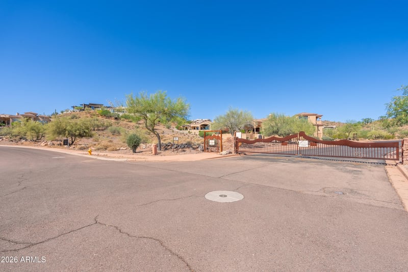 9310 Powderhorn Dr #14, Fountain Hills, AZ 85268