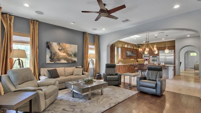 9311 E Via De Vaquero Dr, Scottsdale, AZ 85255