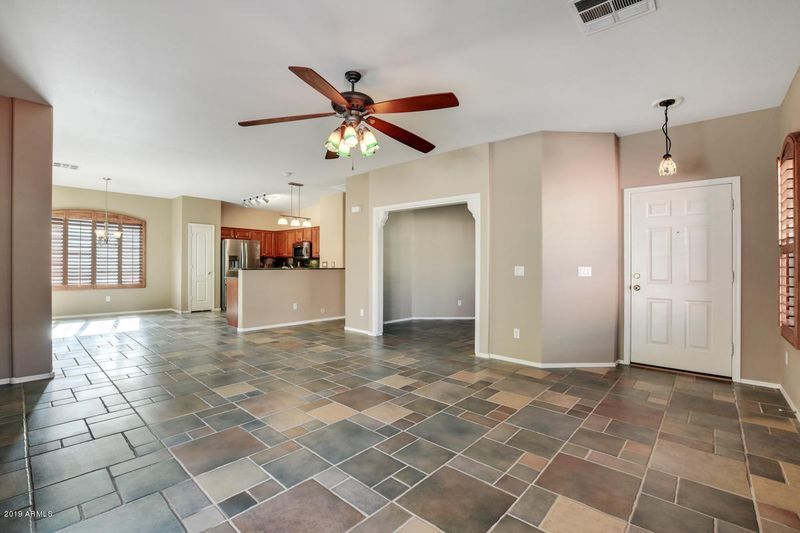 9311 N 3rd Dr, Phoenix, AZ 85021