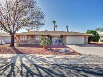 9313 Arrowhead Dr, Sun City, AZ 85351