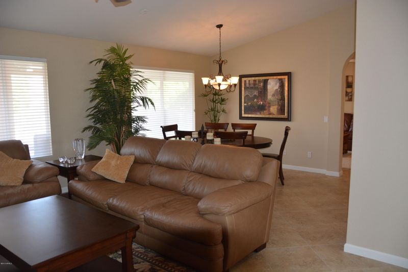 9314 E Coopers Hawk Dr, Sun Lakes, AZ 85248
