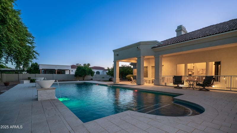 9315 Rita Ln, Tempe, AZ 85284