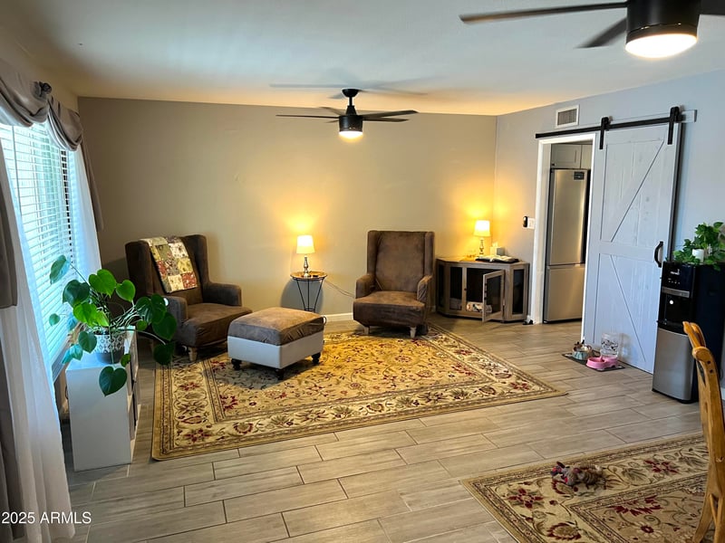 9315 Spanish Moss Ln, Sun City, AZ 85373
