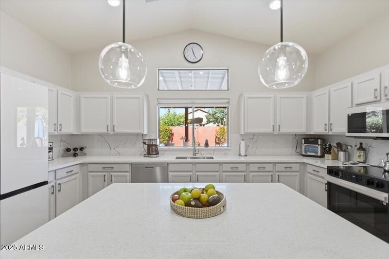 9316 Monterey Ave, Mesa, AZ 85209