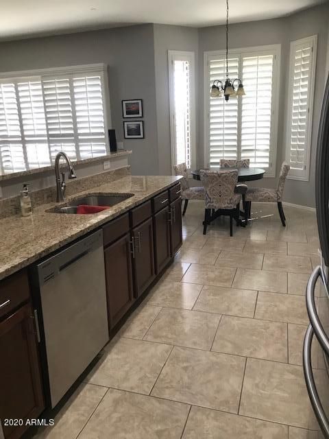 9317 E Greenway St, Mesa, AZ 85207