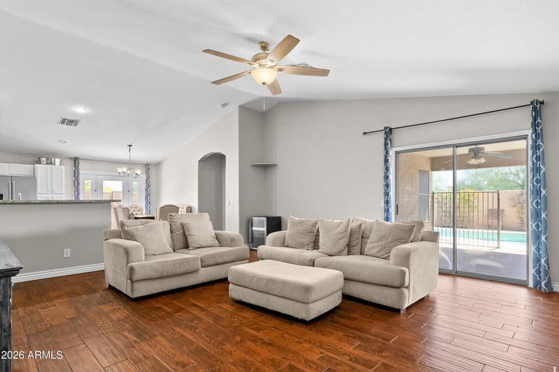 9319 Harmony Ln, Peoria, AZ 85382