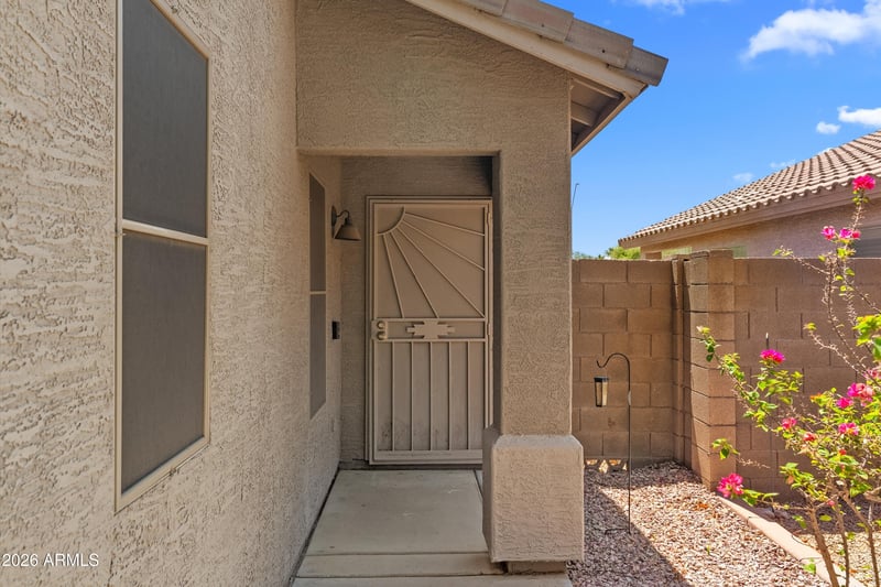 9319 Harmony Ln, Peoria, AZ 85382