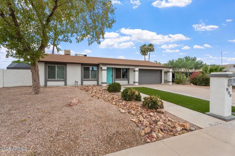932 Julie Dr, Tempe, AZ 85283