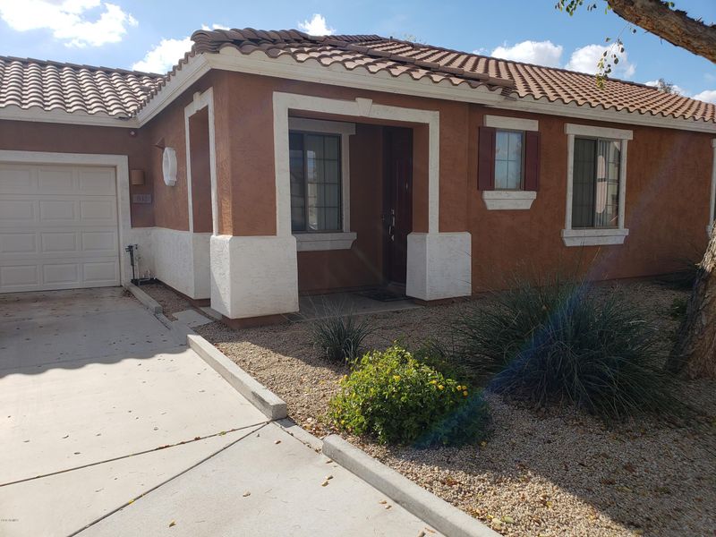 932 S Porter Ct, Gilbert, AZ 85296