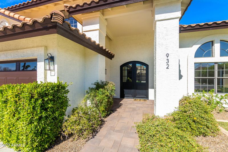 932 W Coast Dr, Gilbert, AZ 85233