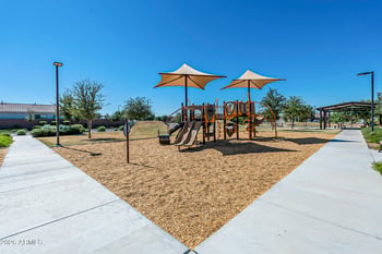 9320 Meadowbrook Ave, Phoenix, AZ 85037
