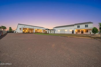 9321 Buckskin Trl, Peoria, AZ 85383