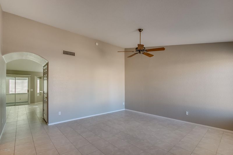 9321 E Coopers Hawk Dr, Sun Lakes, AZ 85248