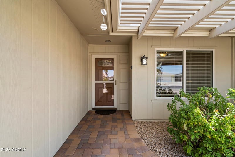 9321 Glen Oaks Cir, Sun City, AZ 85351