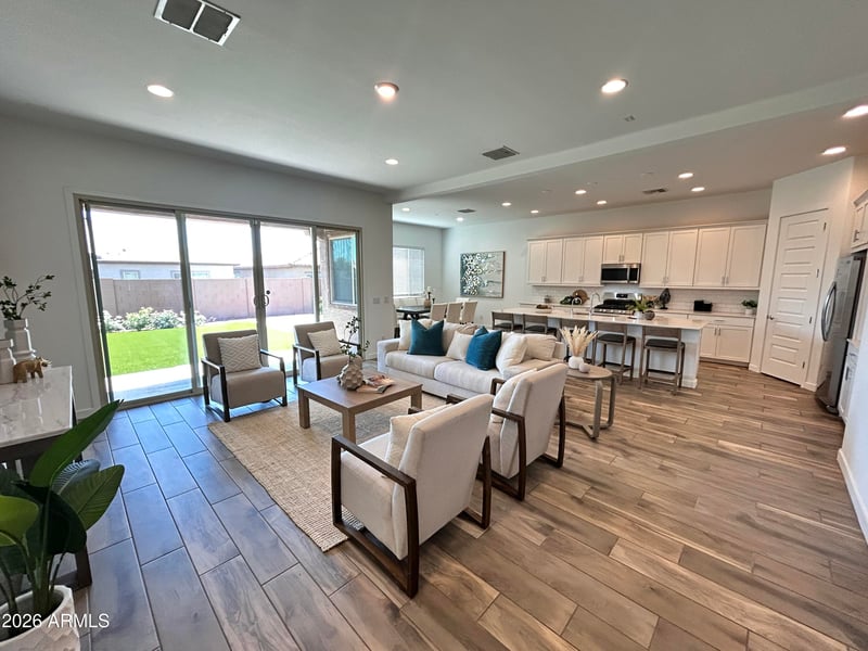 9321 W Sells Dr, Phoenix, AZ 85037