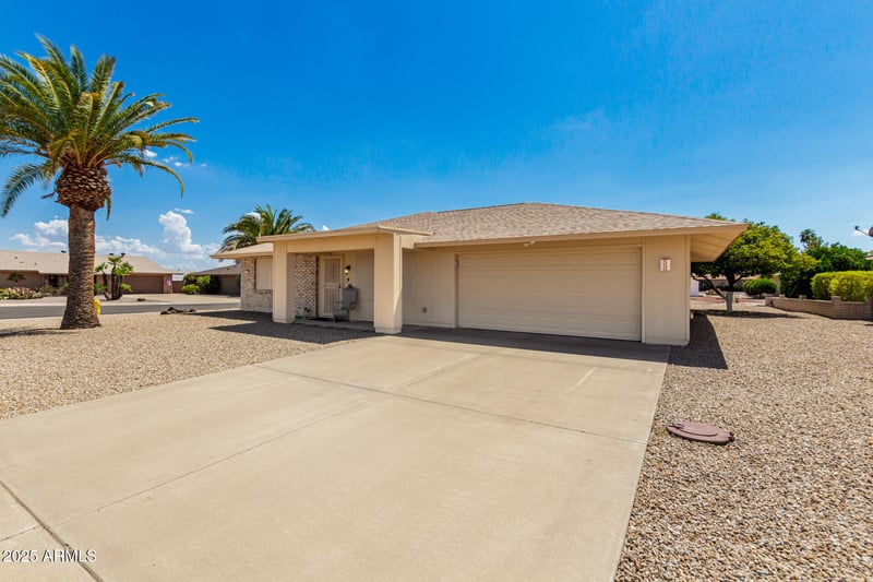 9321 Willowbrook Dr, Sun City, AZ 85373