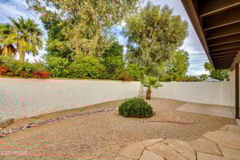 9322 Jenan Dr, Scottsdale, AZ 85260