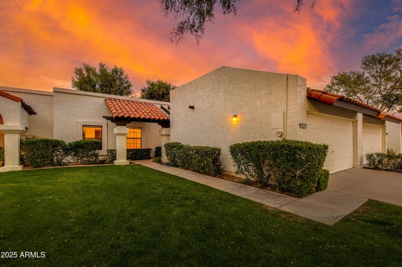 9322 Jenan Dr, Scottsdale, AZ 85260