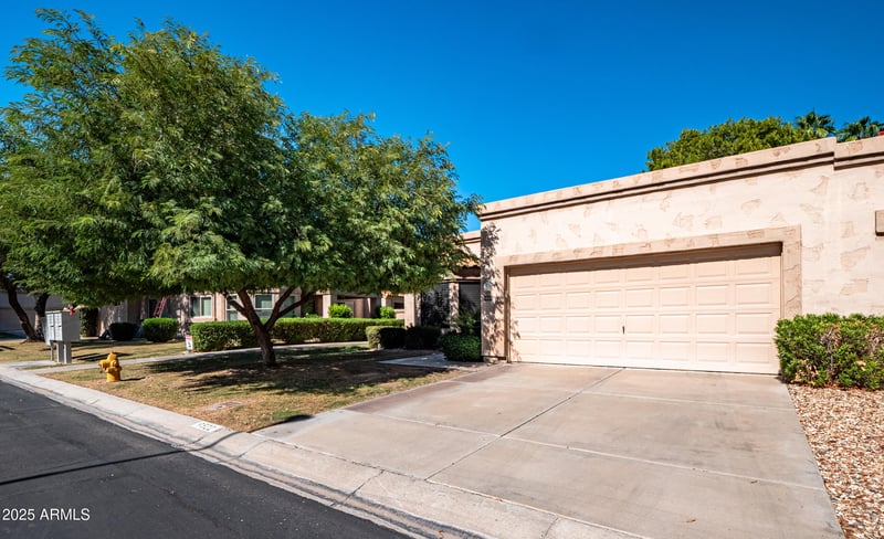 9322 Topeka Dr, Peoria, AZ 85382