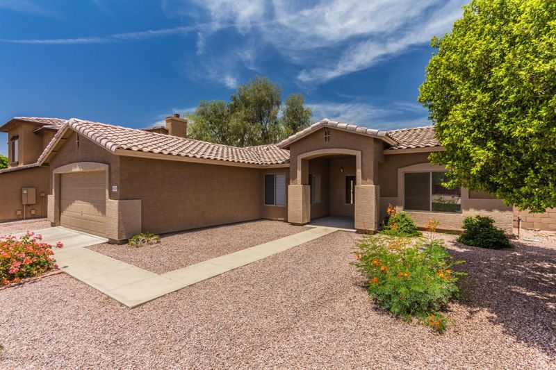 9324 E Fairfield St, Mesa, AZ 85207