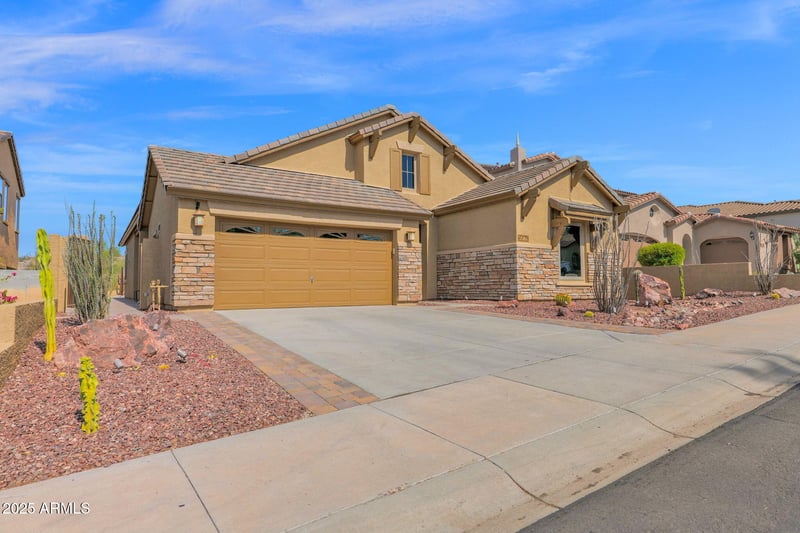9325 179th Dr, Goodyear, AZ 85338