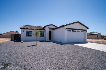 9325 Oneida Dr, Arizona City, AZ 85123