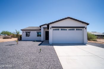 9325 Oneida Dr, Arizona City, AZ 85123