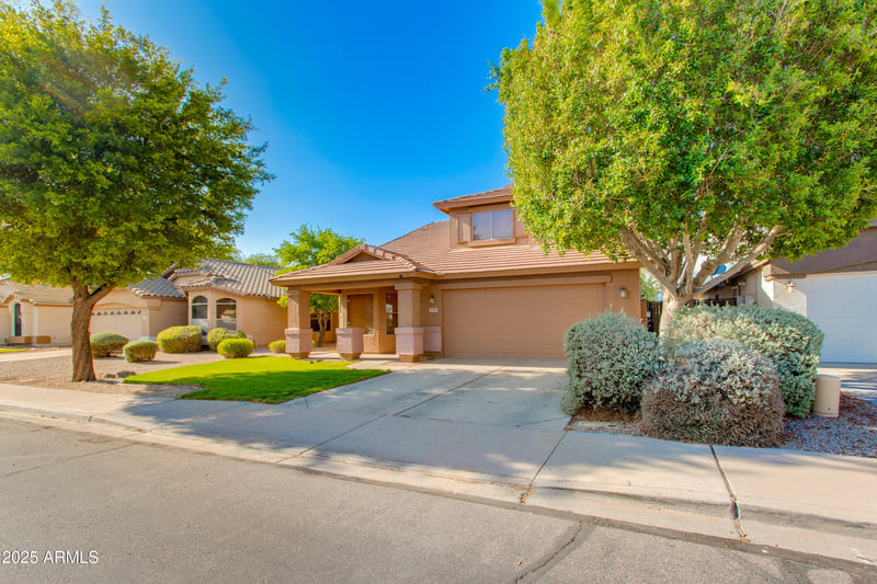 9326 Pampa Ave, Mesa, AZ 85212
