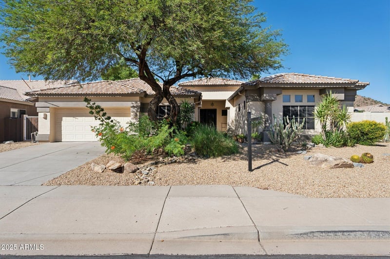 9326 Princess Dr, Mesa, AZ 85207