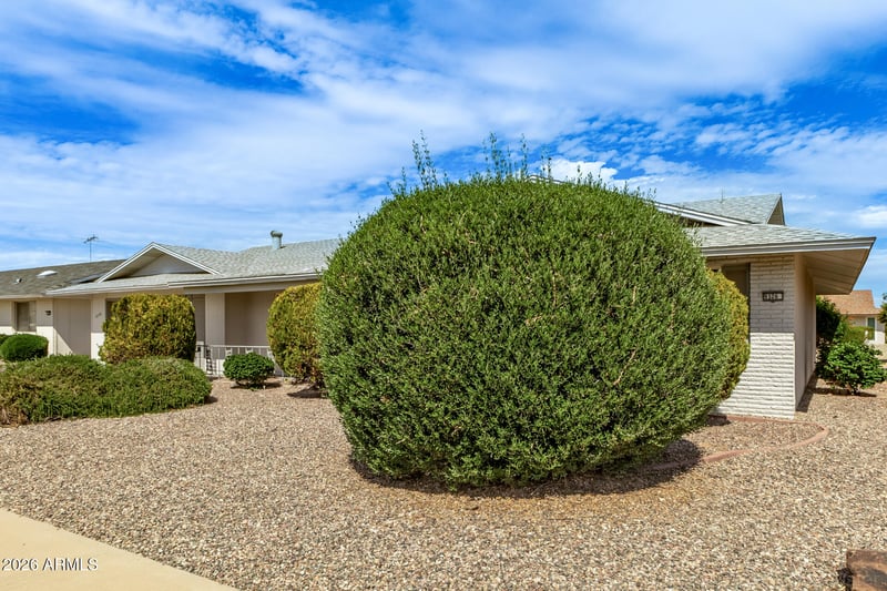9326 Willowbrook Dr, Sun City, AZ 85373
