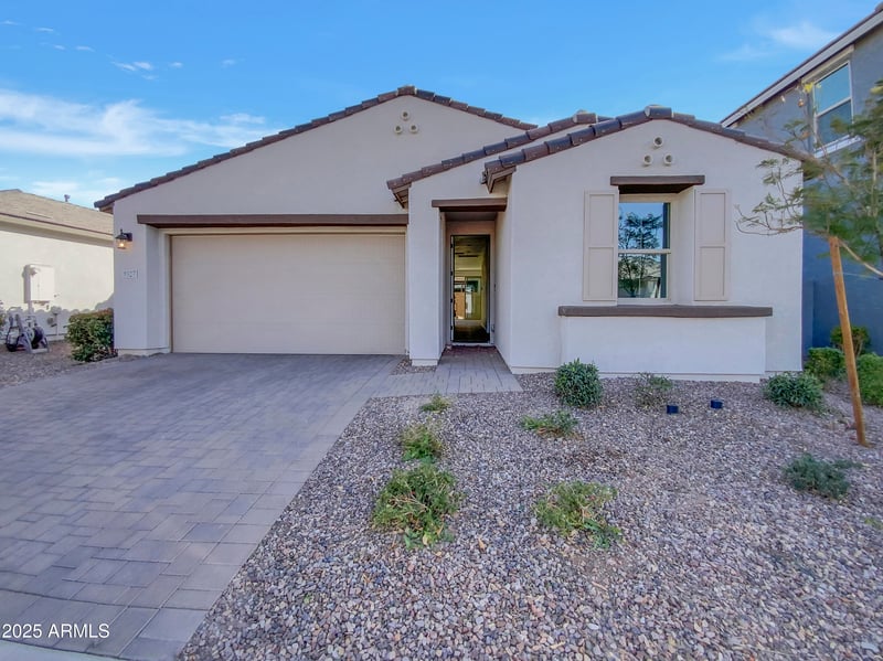 9327 Static Ave, Mesa, AZ 85212
