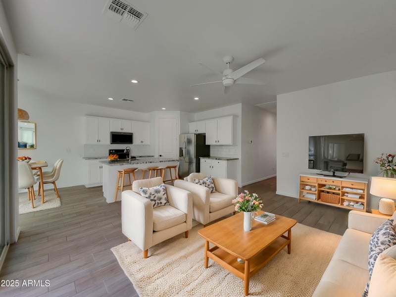 9327 Static Ave, Mesa, AZ 85212