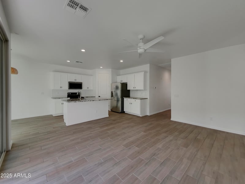 9327 Static Ave, Mesa, AZ 85212