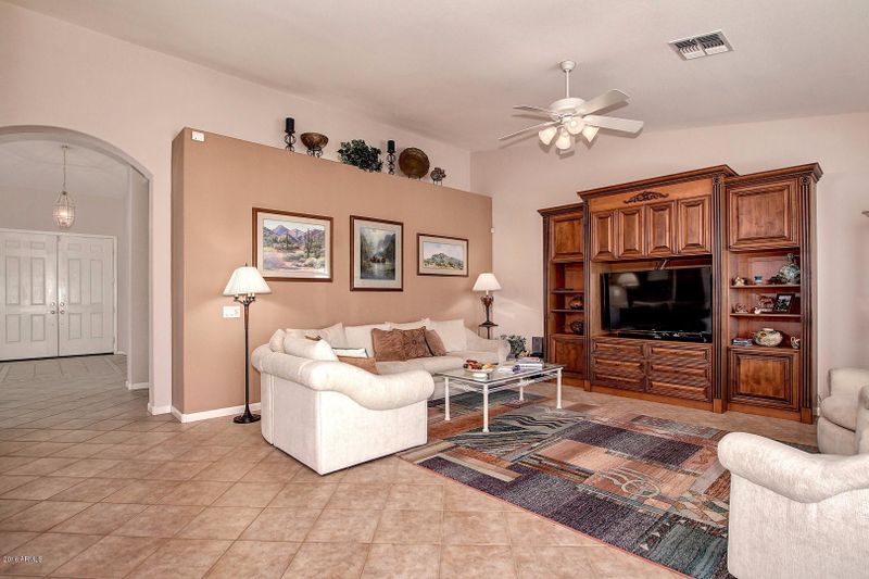 9328 E Arrowvale Dr, Sun Lakes, AZ 85248